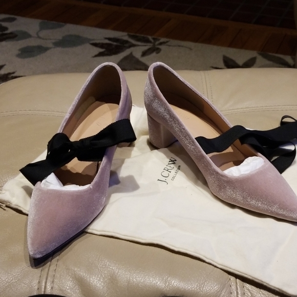 J. Crew Shoes - J crew pale pink velvet pump with black tie bow